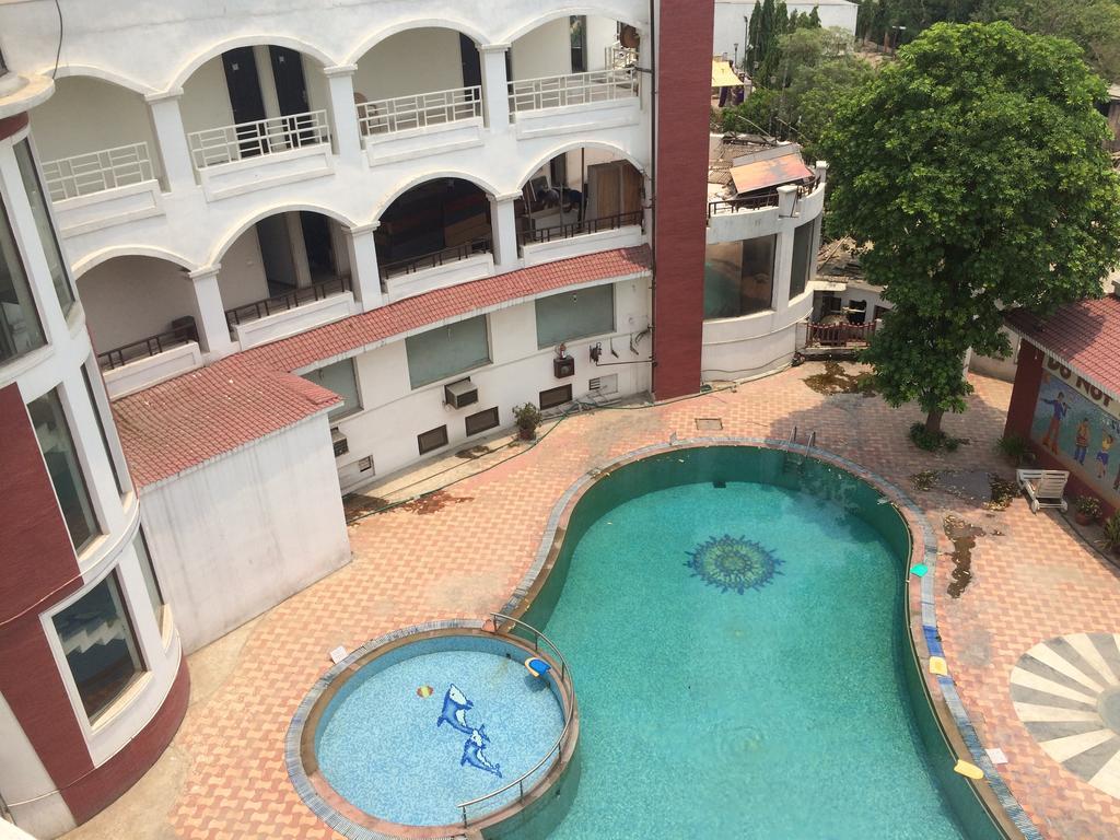 Grand Heritage Resort Greater Noida Exterior foto